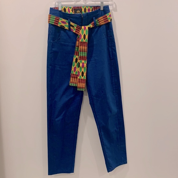 High waist pants with belt - Picture 2 of 3